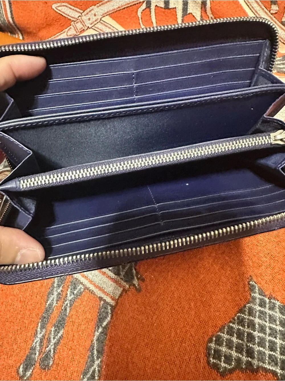 CHRISTIAN DIOR ❤️🌟 QUILTED PATENT LEATHER ZIPPY NAVY WALLET ⭐️